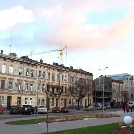 Міні апартаменти в центрі Львова- 2 хв до Оперного Театру Екстер'єр фото